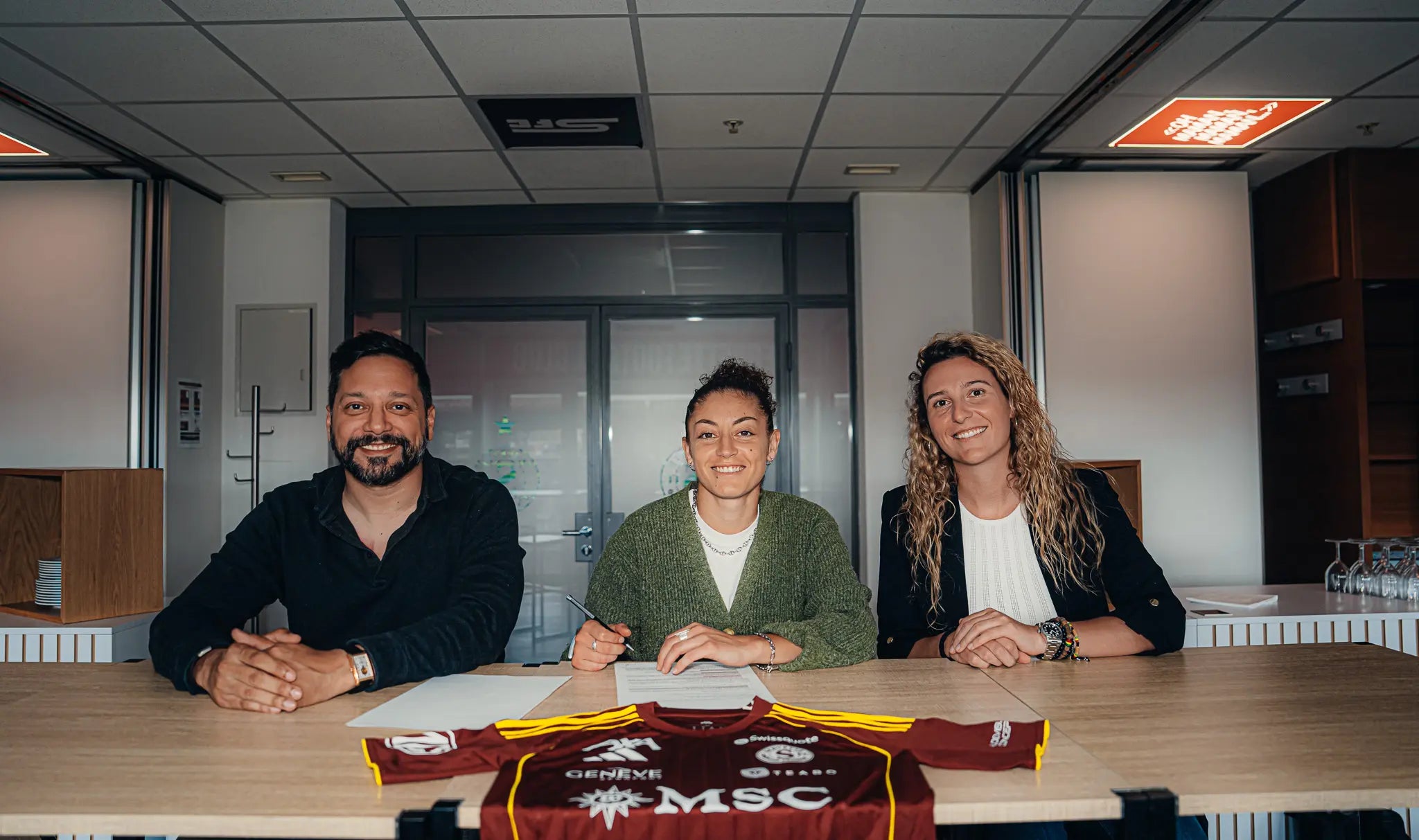 ELODIE NAKKACH RETURNS TO SERVETTE FCCF!