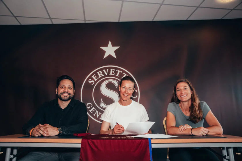 TINJA-RIIKKA KORPELA NEW GARNET DOOR!